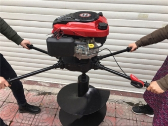 挖坑機